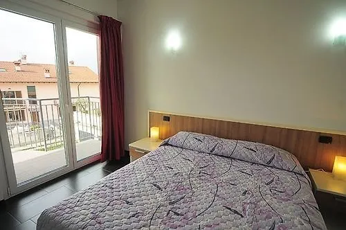 Residence Windsurf Domaso Italy