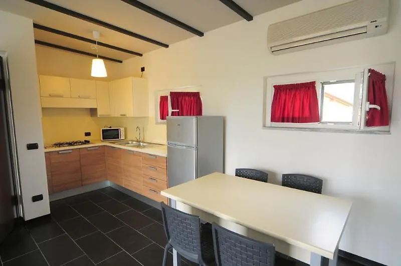 Residence Windsurf Domaso Aparthotel
